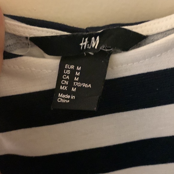 Dresses 👗 - Picture 4 of 5